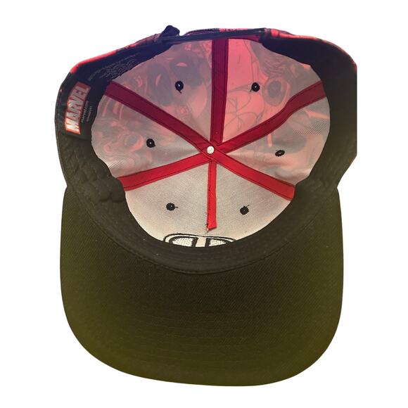 NWOT Marvel Disney Deadpool Red SnapBack Baseball Cap - Picture 3 of 4